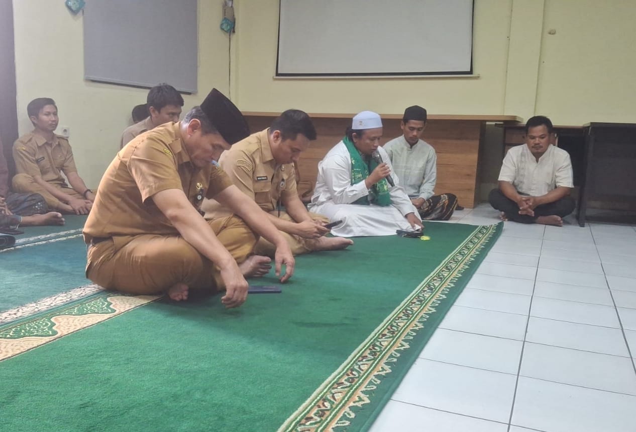 buka-bersama-sekaligus-santunan-yatim-piatu-yang-di-adakan-oleh-para-pegawai-bpkad